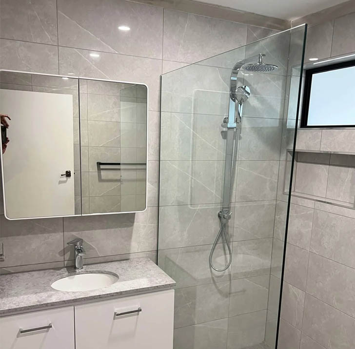 Choosing tiles for your bathroom renovation: what holds up and what looks dated fast